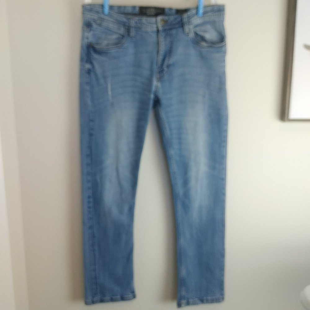 PD&C Men's Stretch Blue Jeans Sz 36x32 Slim Fit Straight Light Wash Distressed